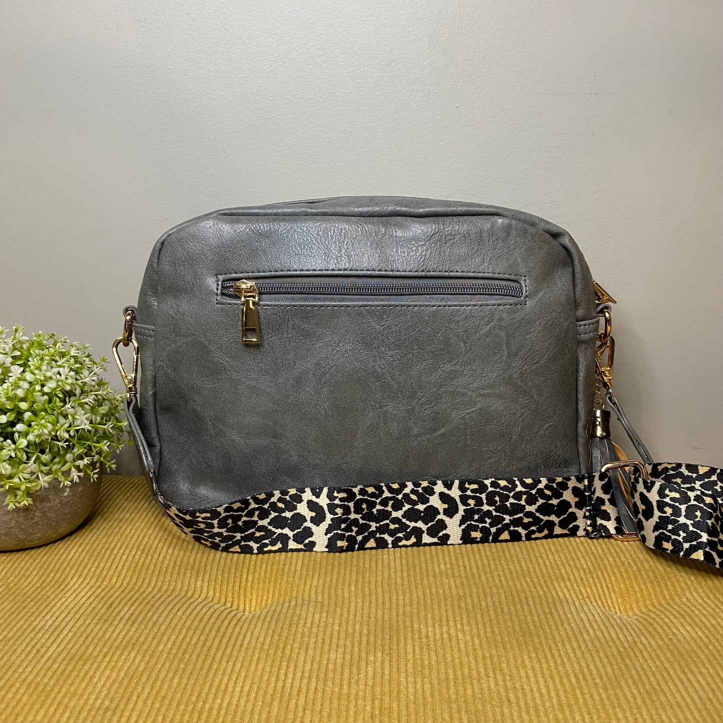 unique-id-f1b9997b-e52f-40a5-a1b9-01c45b1d6c25