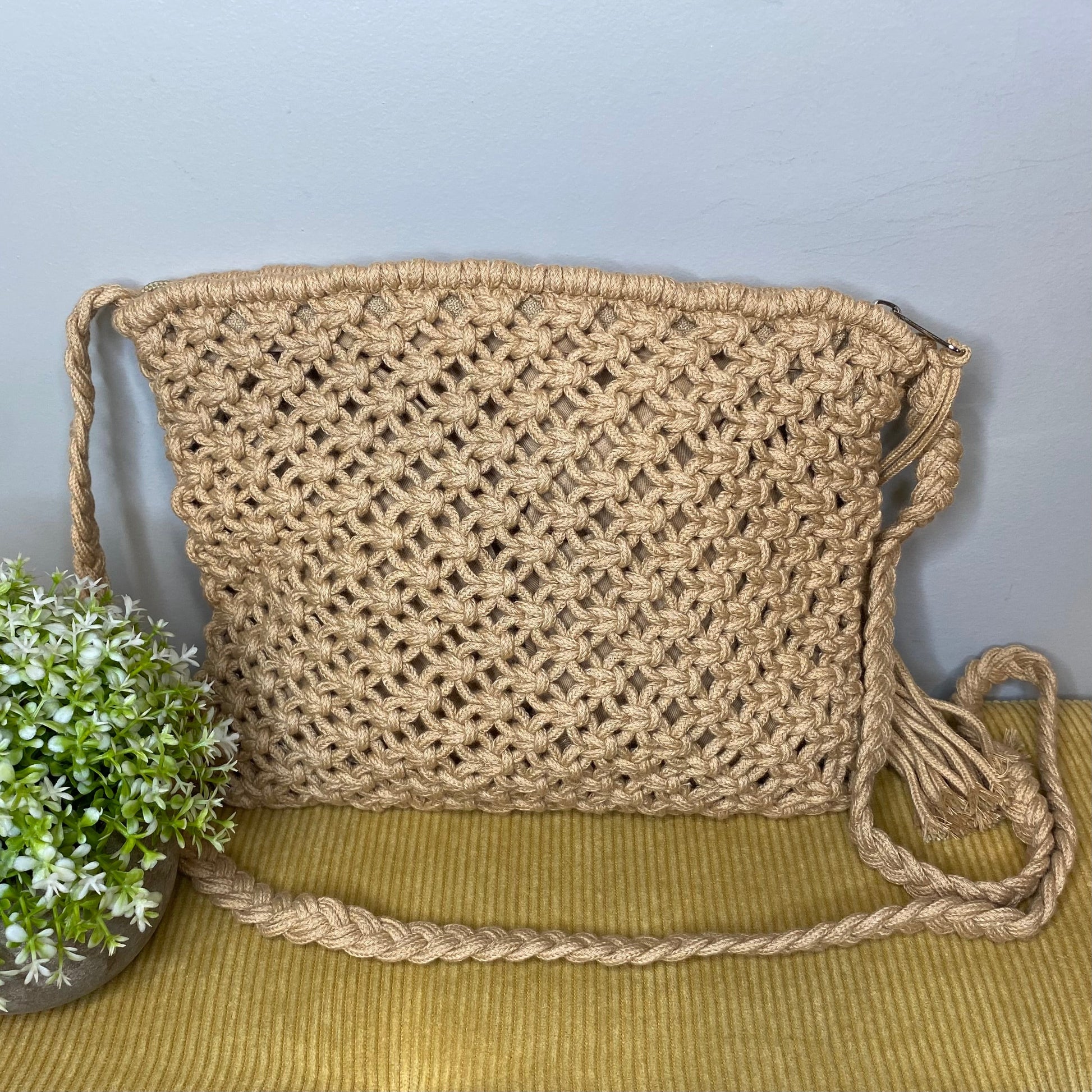 unique-id-6e9d85b5-1eb6-464d-941d-bbb363062791