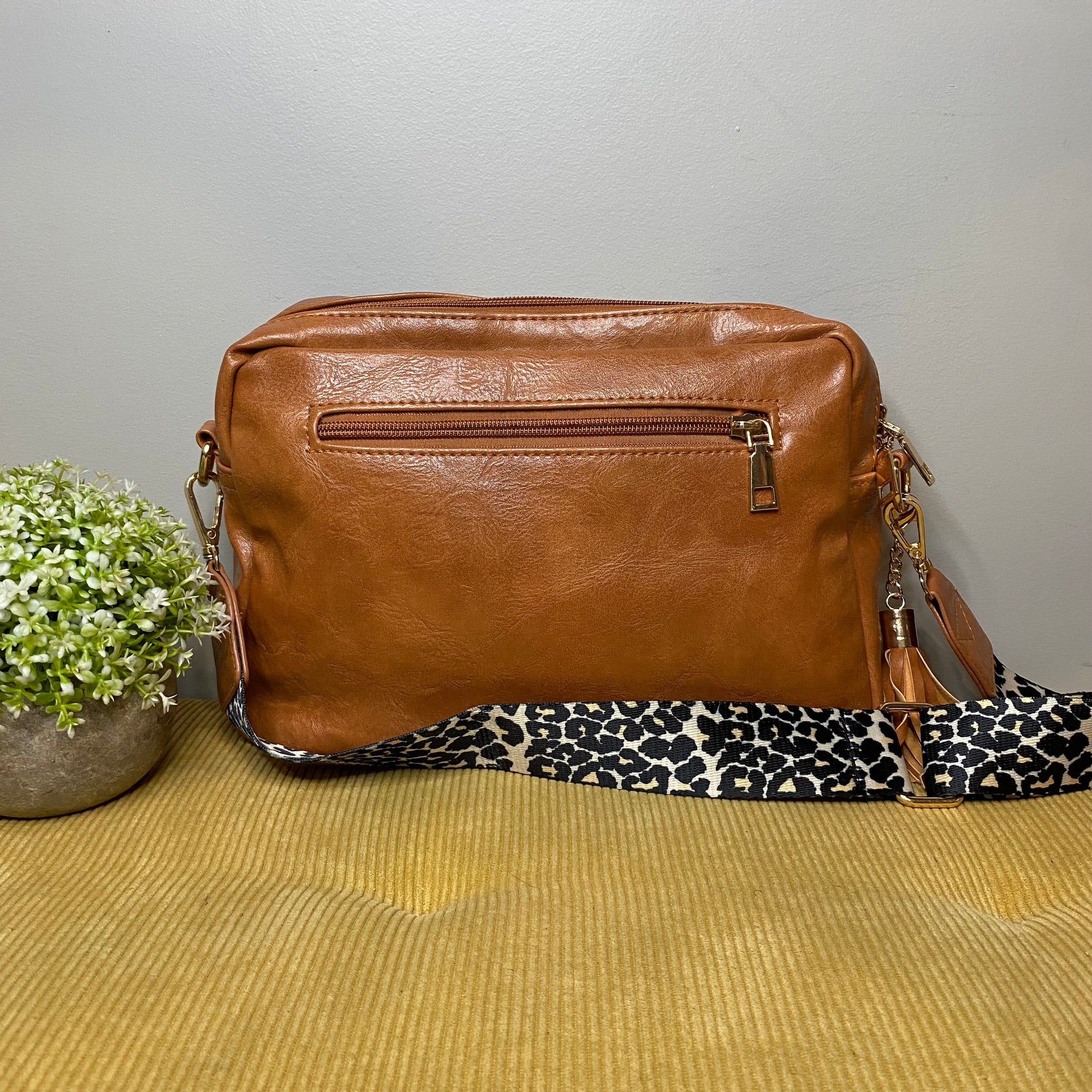 unique-id-e31a4104-b0fa-4421-869b-d8d5dcb1501b