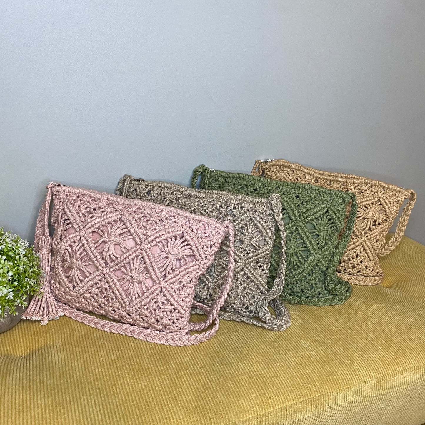 unique-id-df008636-e0eb-4341-a183-ceac76d58eeb