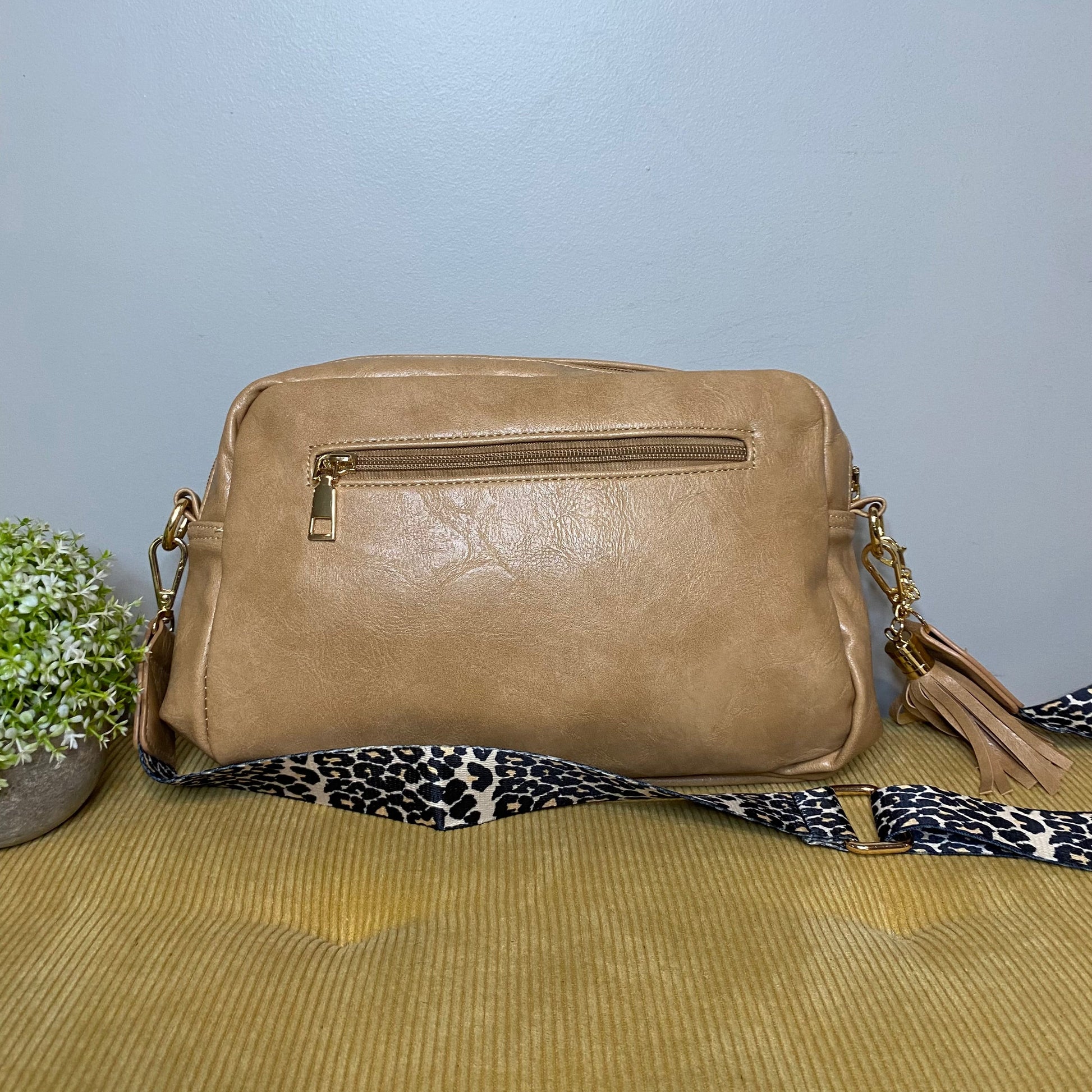 unique-id-b738f16f-5dbf-4f49-99e4-95a8d3c5df32