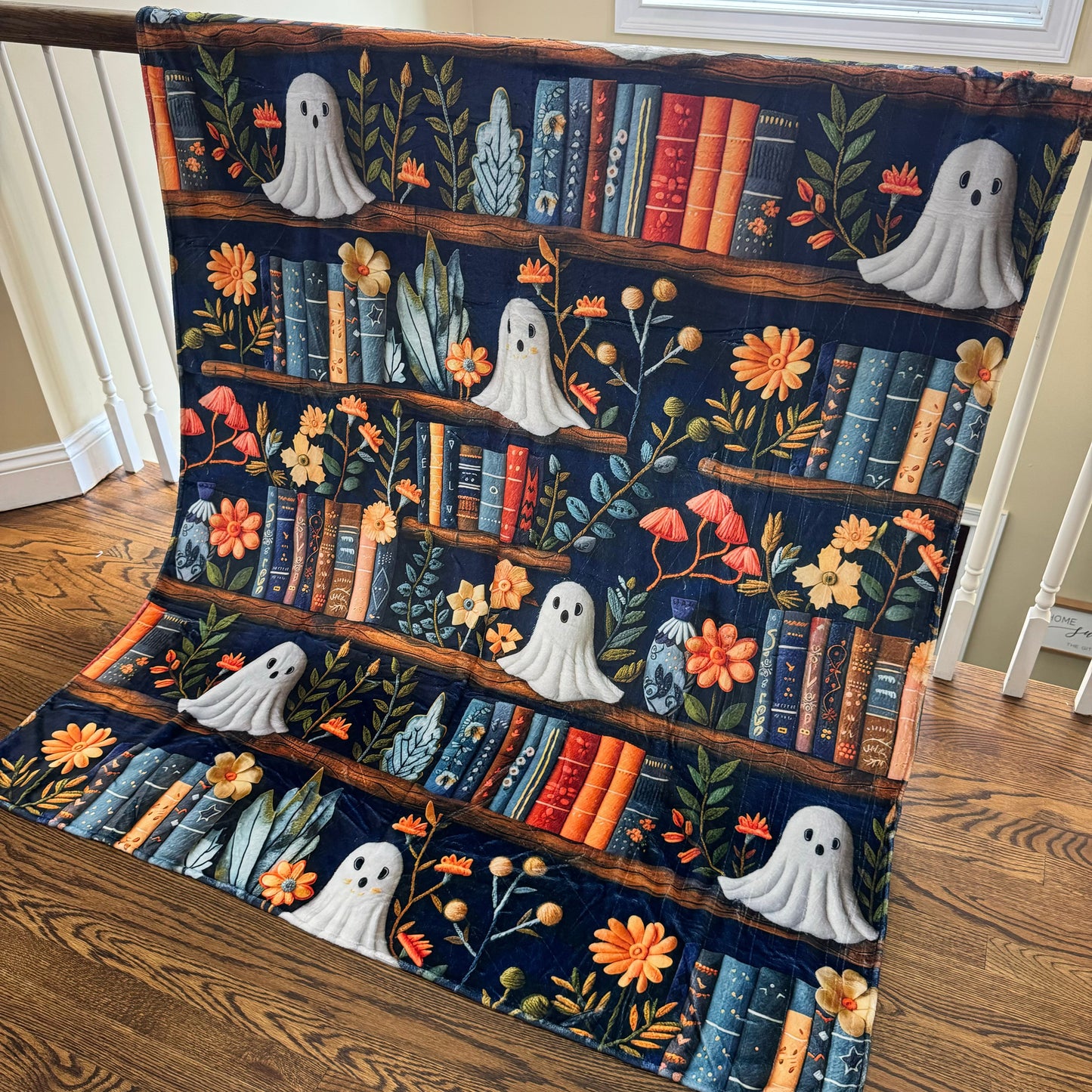 Blanket - Halloween - Ghost Bookshelf